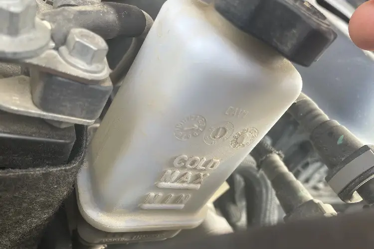 Low-power steering fluid